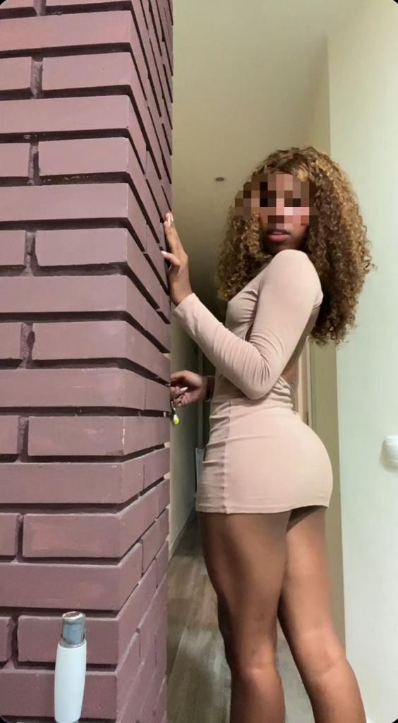 Chica busca chico en Lérida: 