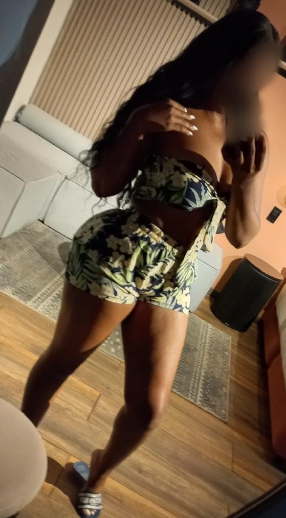 Chica busca chico en Cádiz: 