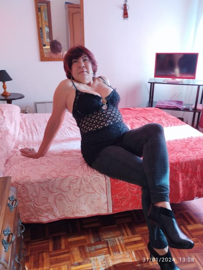 Chica busca chico en Cuenca: 