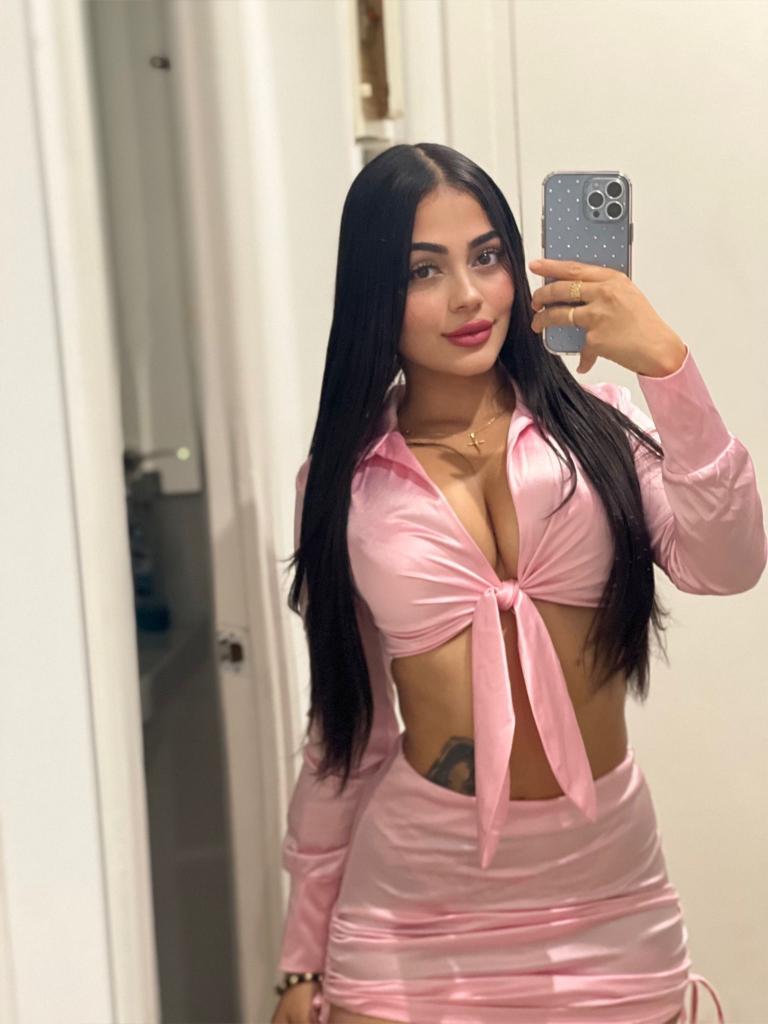 667203284: Chica busca chico en Cádiz