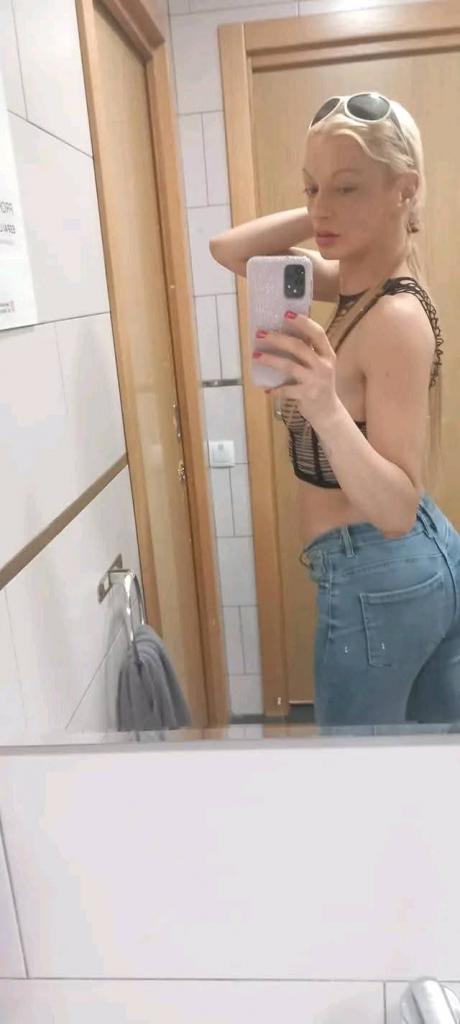 Chica busca chico en La Coruña: 