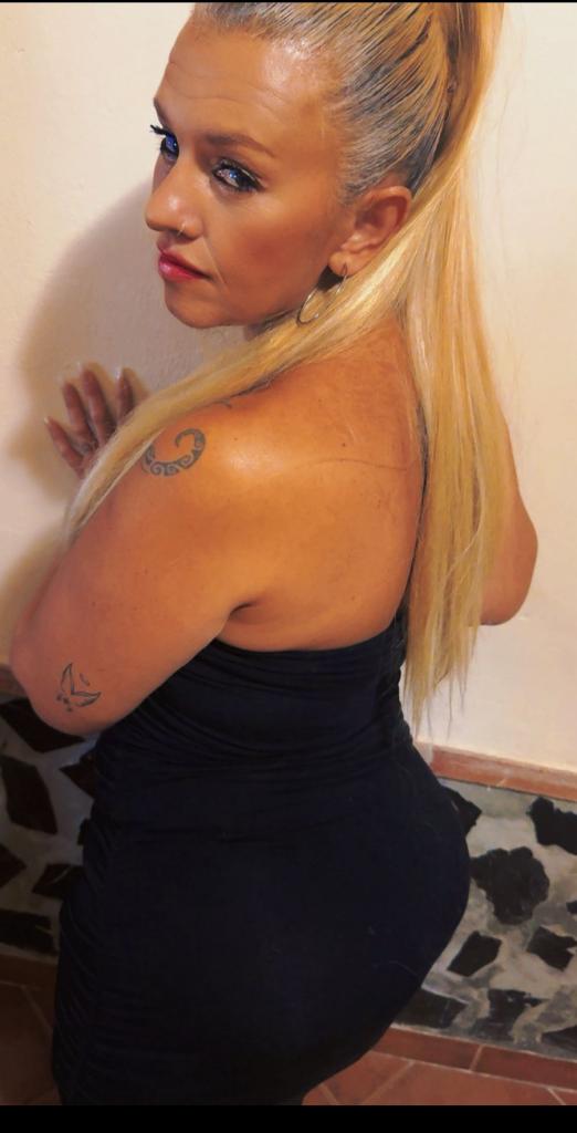 Chica busca chico en Cádiz: 
