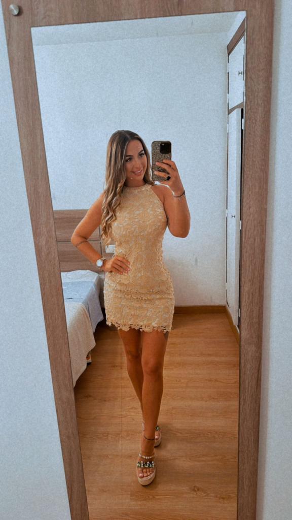 Chica busca chico en Ibiza: 