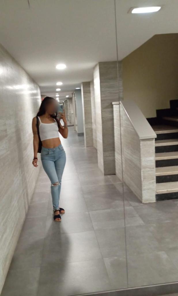 Chica busca chico en Granada: 