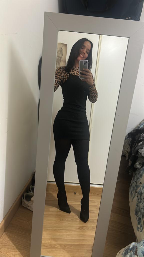 Chica busca chico en Granada: 
