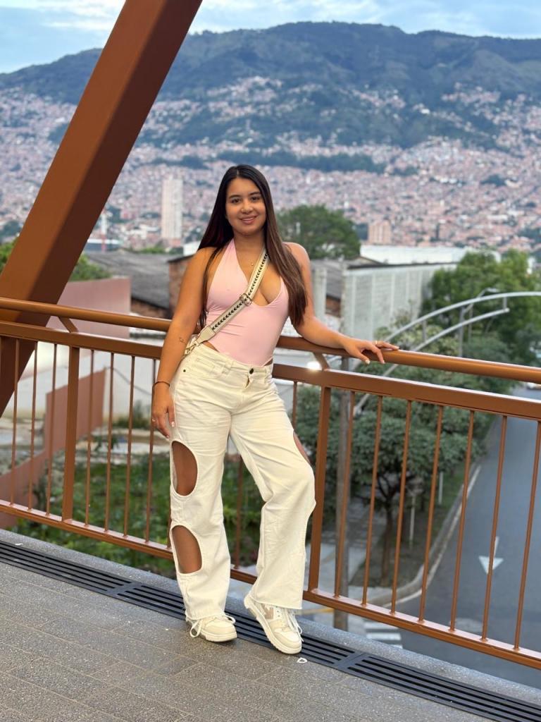 Chica busca chico en Almería: 