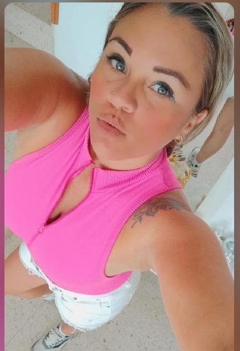 Chica busca chico en Tenerife: 