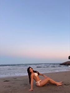 664070178: Chica busca chico en Murcia