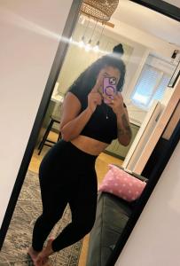 604249634: Chica busca chico en Barcelona