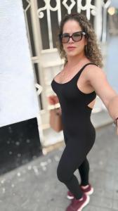 653980398: Chica busca chico en Orense