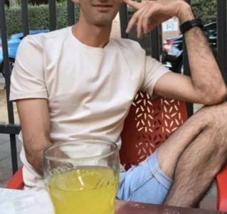 607958328: Chico busca chica en Madrid