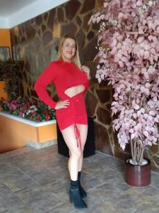 615216318: Chica busca chico en Madrid