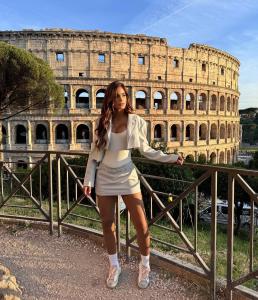 613778107: Chica busca chico en Tenerife