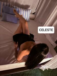 664658498: Chica busca chico en Cádiz