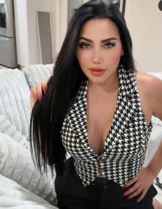 631453469: Chica busca chico en Córdoba