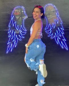643512875: Chica busca chico en Cantabria