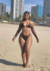 603990983: Chica busca chico en La Coruña
