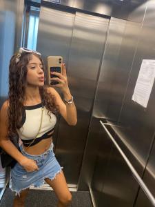 631652765: Chica busca chico en Barcelona
