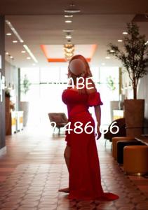 692486166: Chica busca chico en Barcelona