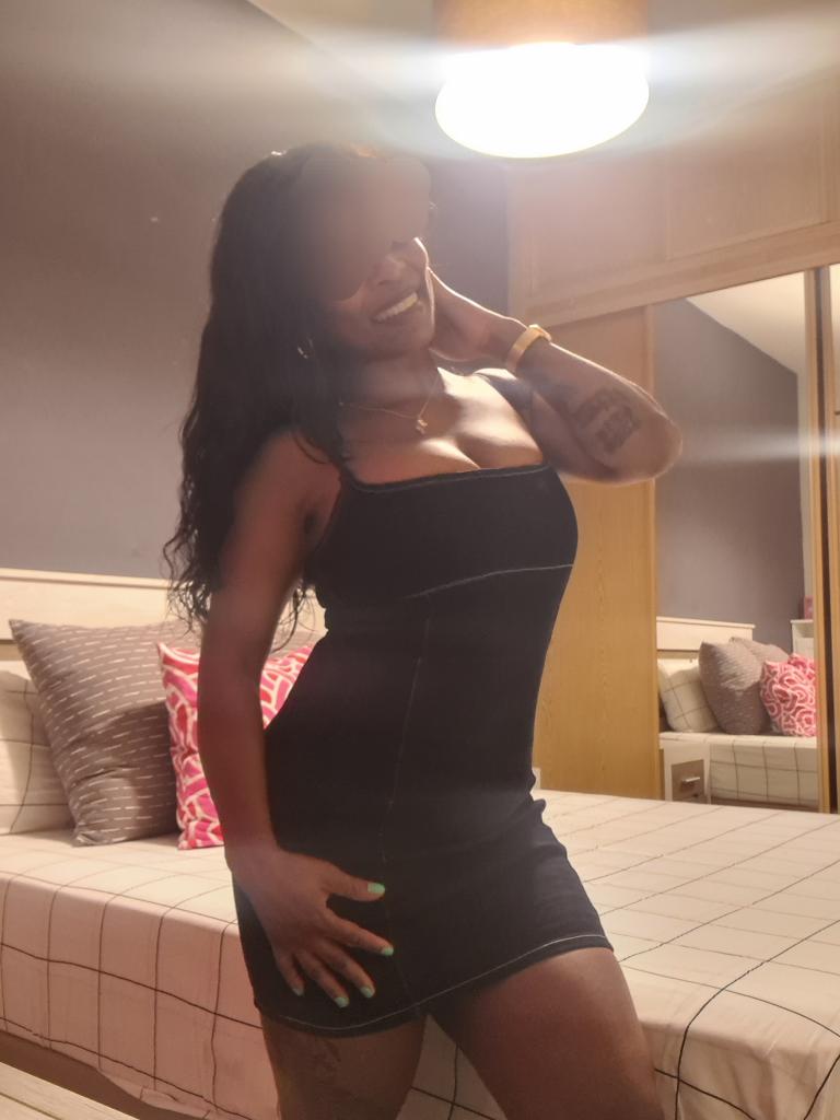 Chica busca chico en Ceuta: Chica busca chico