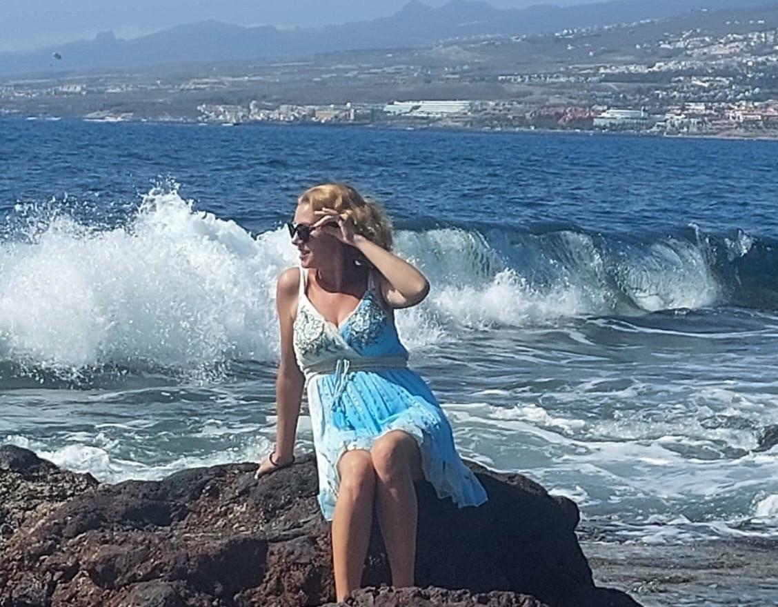 Chica busca chico en Tenerife: 