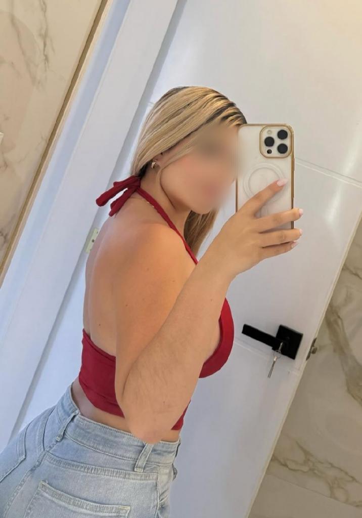 Chica busca chico en Cádiz: 