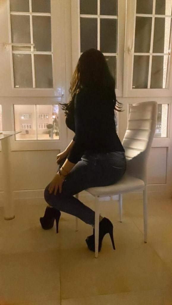 Chica busca chico en La Coruña: 
