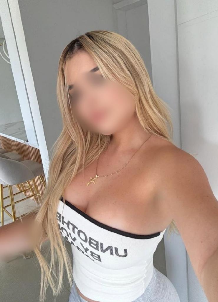 Chica busca chico en Cádiz: 