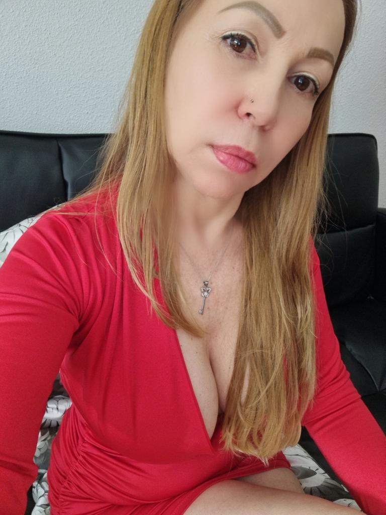 Chica busca chico en Asturias: 