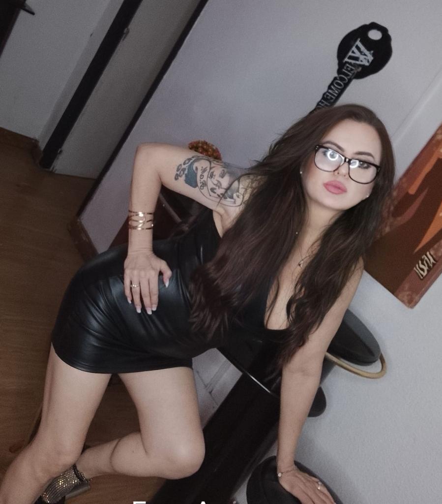 Chica busca chico en Murcia: 