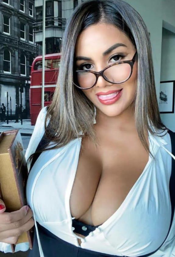 Chica busca chico en Almería: 