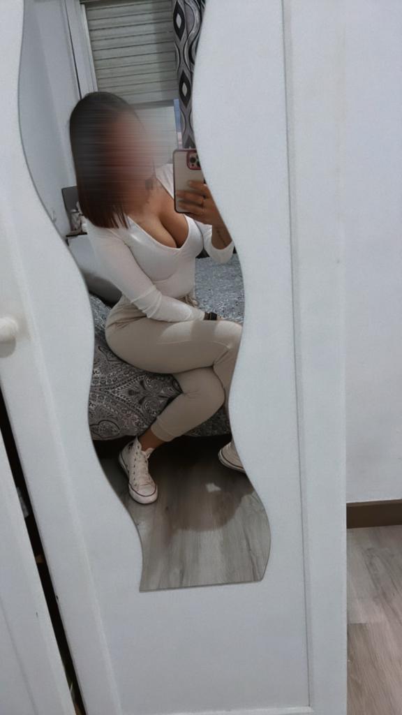 Chica busca chico en Murcia: 