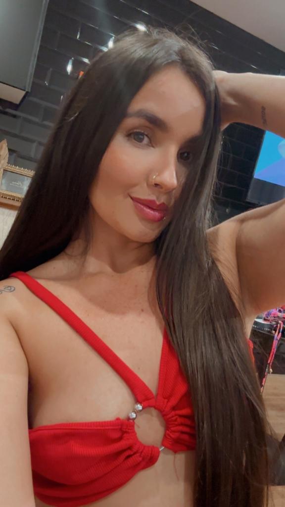 Chica busca chico en Almería: 
