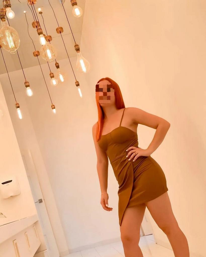 641612254: Chica busca chico en Sevilla
