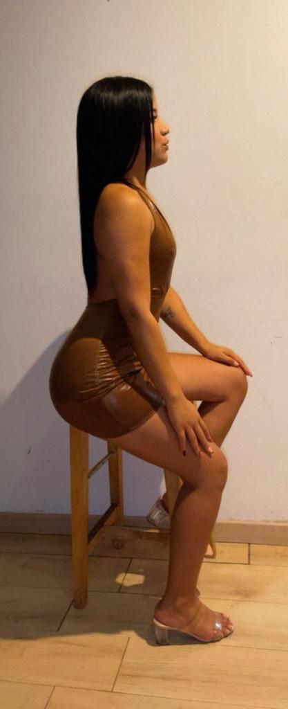 Chica busca chico en Almería: 