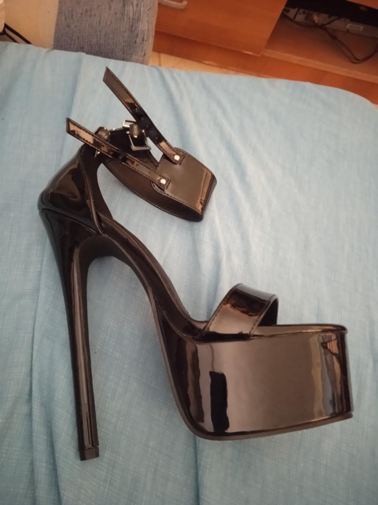 Chica busca chico en Valencia: 