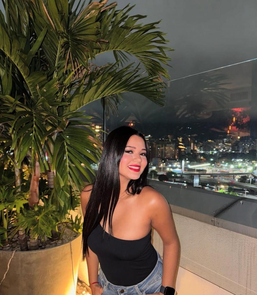 Chica busca chico en Tenerife: 