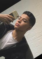 699857616: Chico busca chica en Madrid