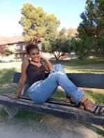643047303: Chica busca chico en Menorca