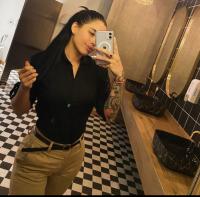 611371979: Chica busca chico en La Coruña