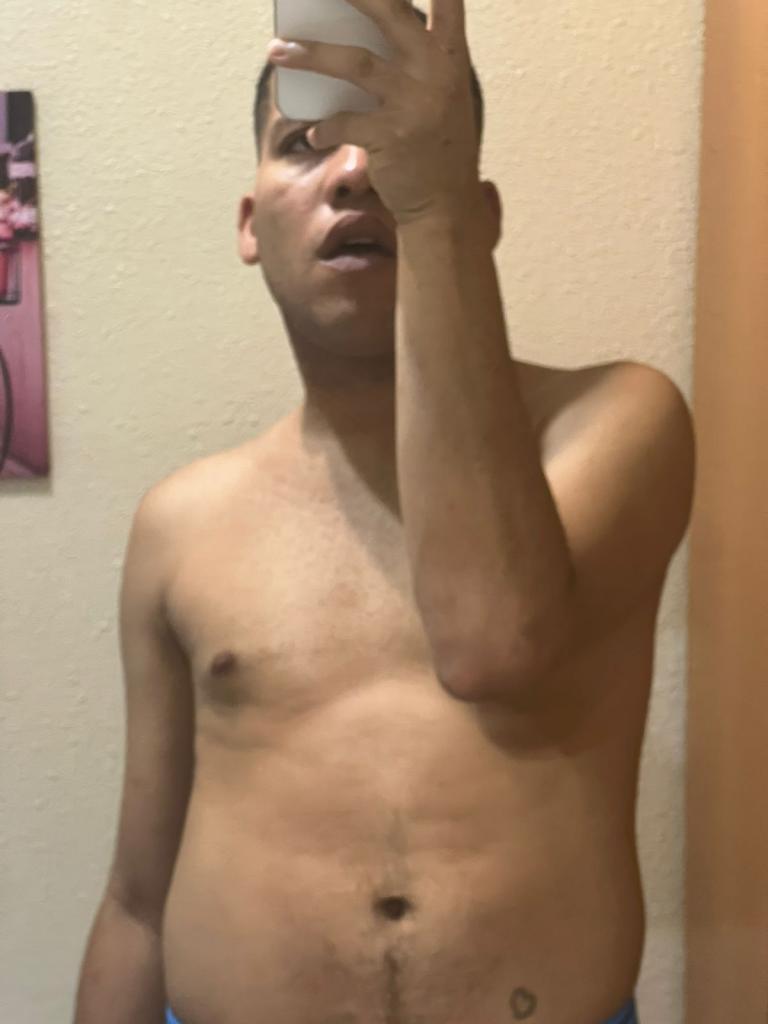 Chico busca chica en Almería: 