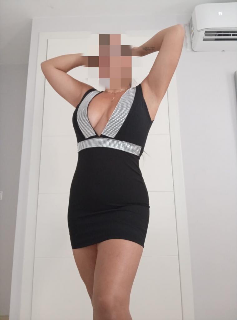 Chica busca chico en Alicante: Chica busca chico