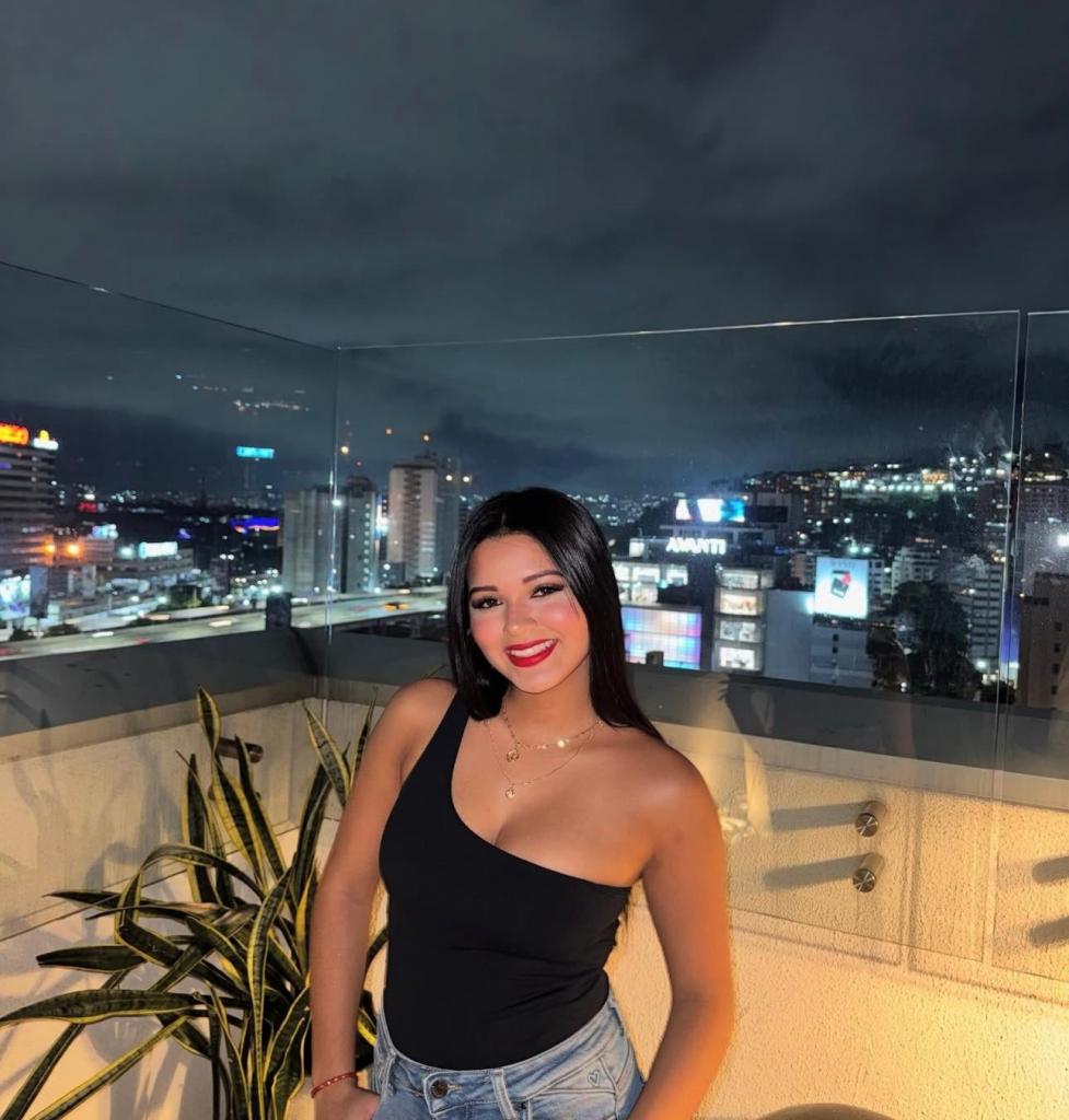 Chica busca chico en Tenerife: 