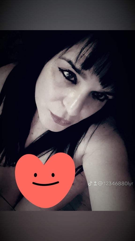 Chica busca chico en Almería: 