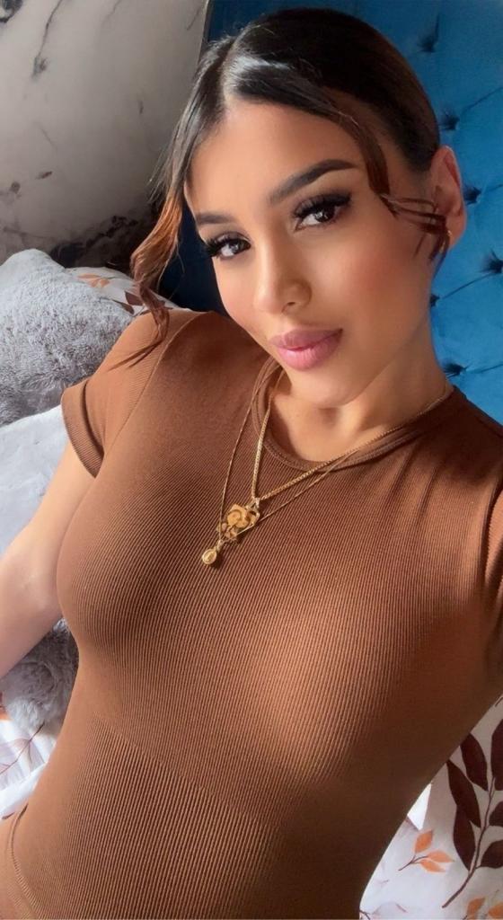 Chica busca chico en Pontevedra: Chica busca chico