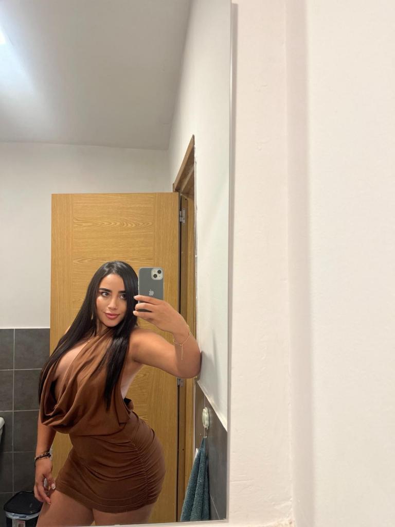 Chica busca chico en Tenerife: 