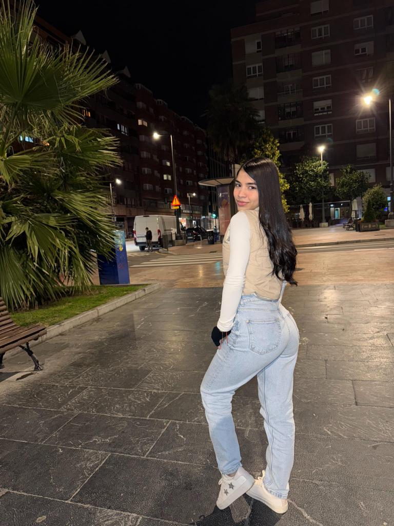 Chica busca chico en Asturias: 