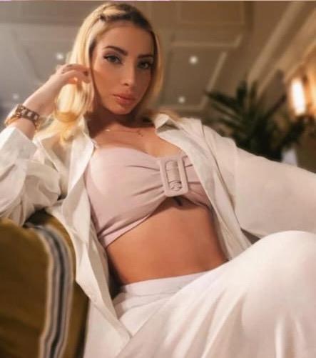 Chica busca chico en Alicante: Chica busca chico