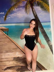 Chica busca chico en Almería: 