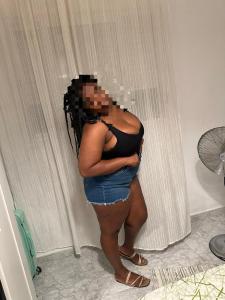 672914530: Chica busca chico en Valencia